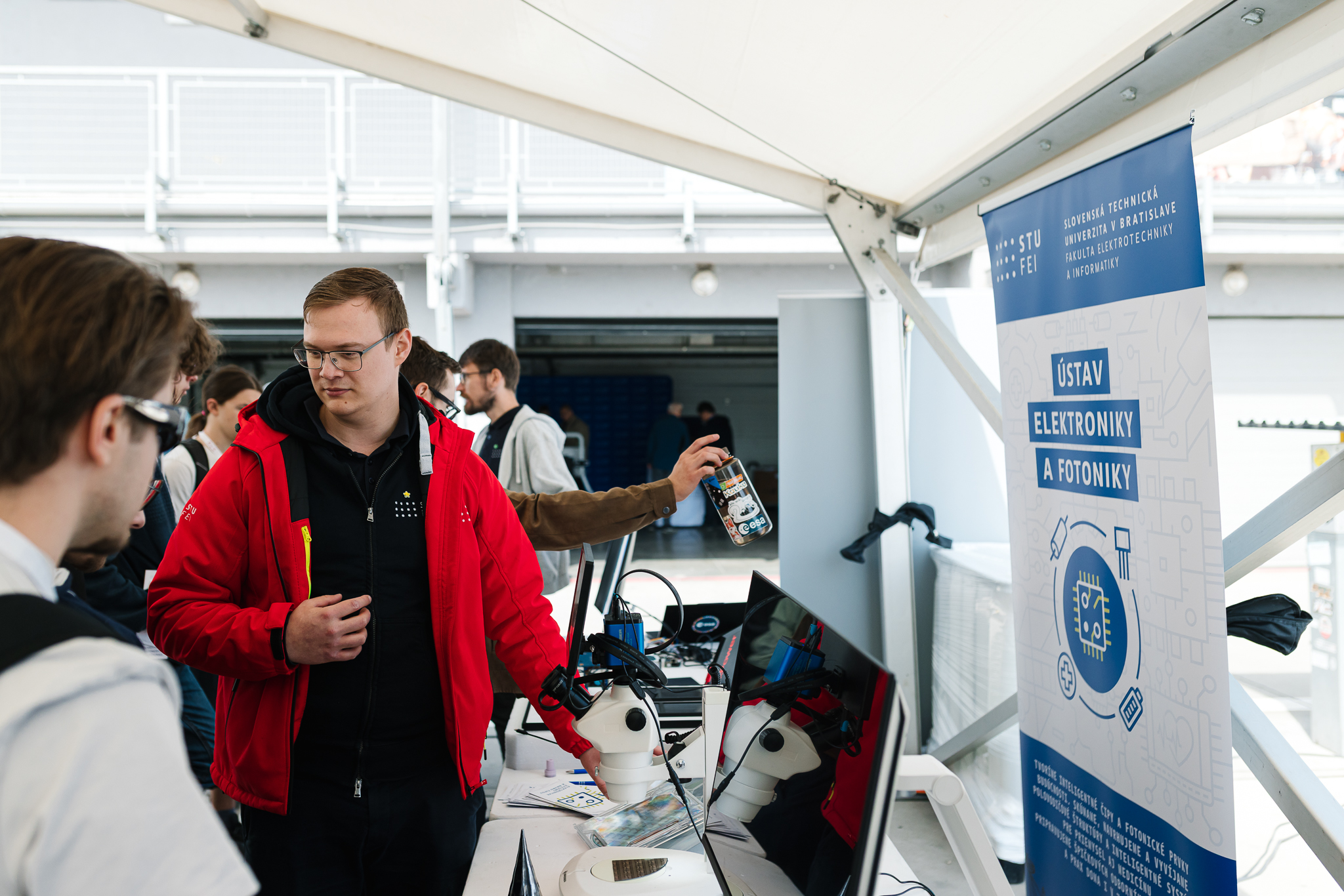 Študuj techniku na Slovakia Ringu: budúcnosť má rýchlosť technológií